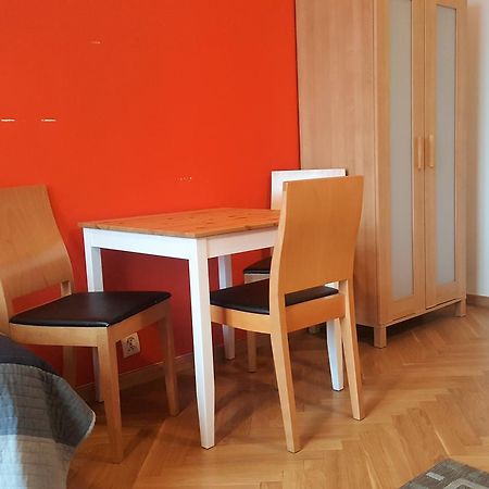 ורוצלב Cinnamon Hostel מראה חיצוני תמונה